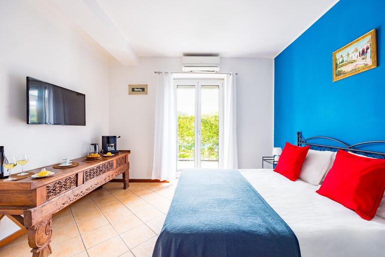 Bedroom 3, Tenuta Nunziata - food, event, biofarm, Napoli