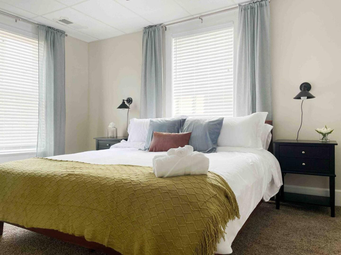 Others 4, Cherry Street Retreat, Vanderburgh