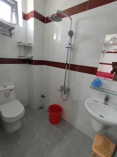 Bathroom, Nhat Phong 2 Binh Chau Hotel, Ho Chi Minh City