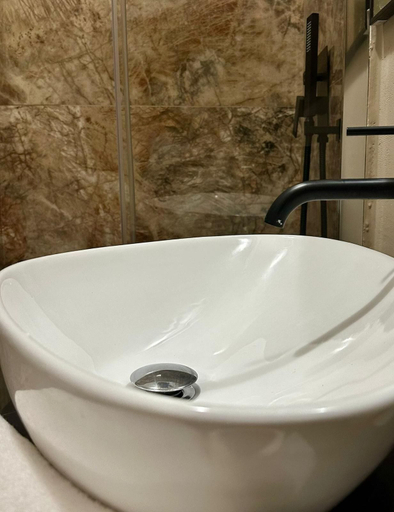 Bathroom, Gregory Lem collection, Rome