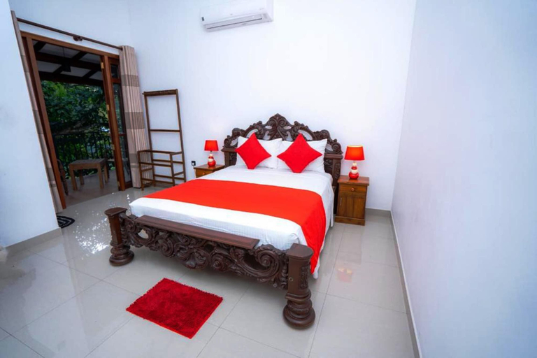 Room 3, Grand Hill Kandy, K.F.G. & G. Korale