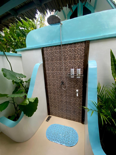 Bathroom 3, DJs Beach Resort, San Francisco