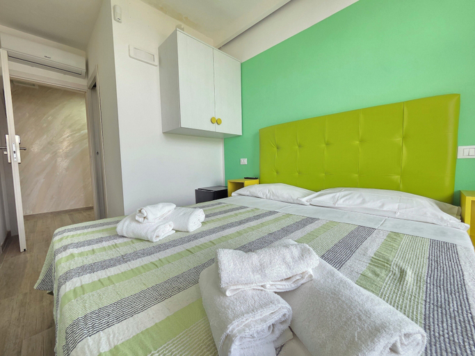 Bedroom 5, Suite Torre Azzurra B&B Rooftop Sea View, Grosseto