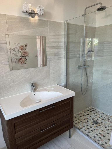 Bathroom 3, Chateau Segot, Allier