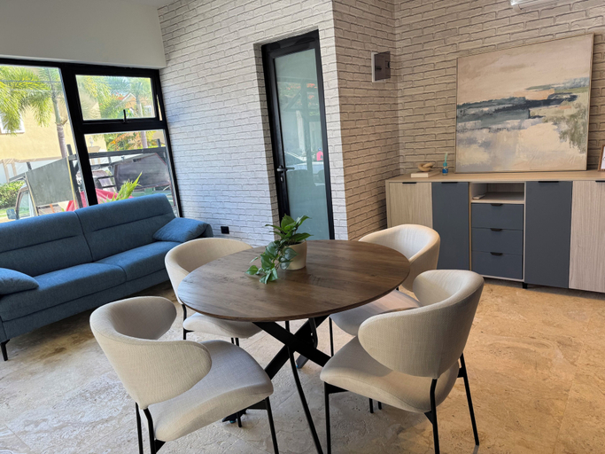 Lobby lounge, New Chic 2BR APT., Salvaleon de Higuey