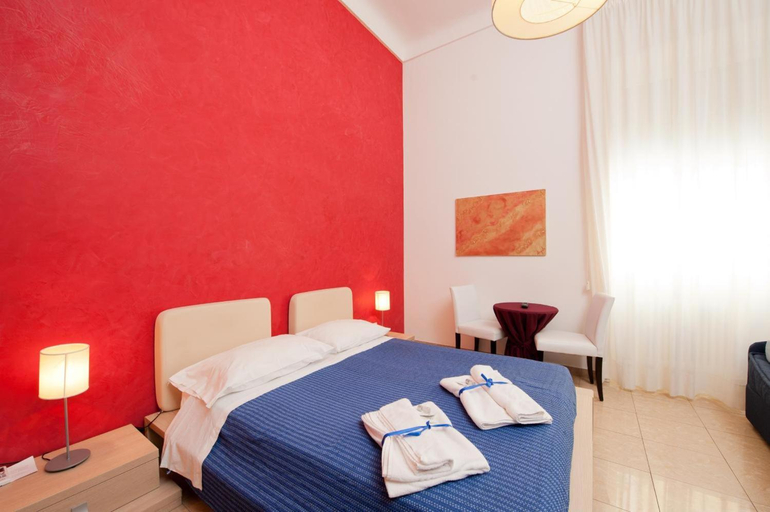 Bedroom 2, Mirage, Lecce