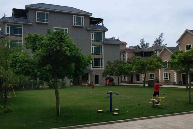 Garden 4, Haonianhua Yatao Resort, Zhanjiang