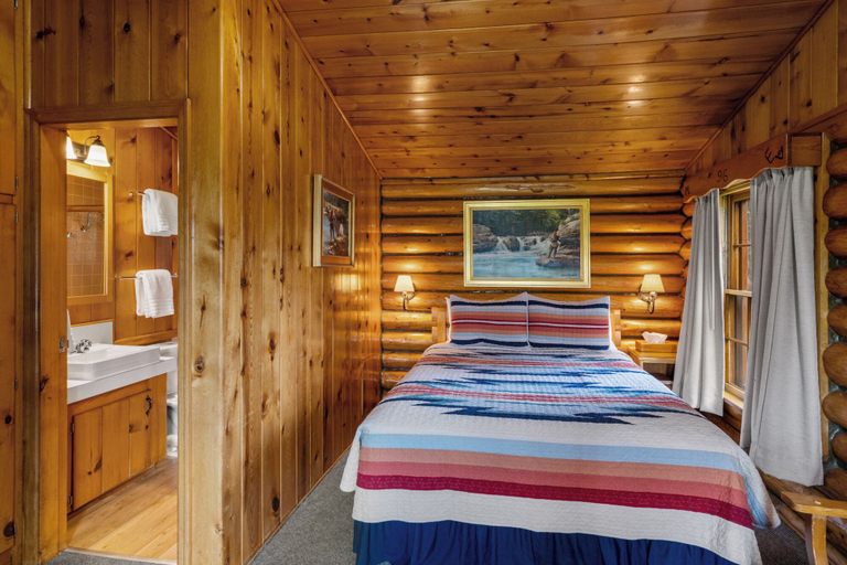 Room 4, El Western Cabins & Lodges, Madison