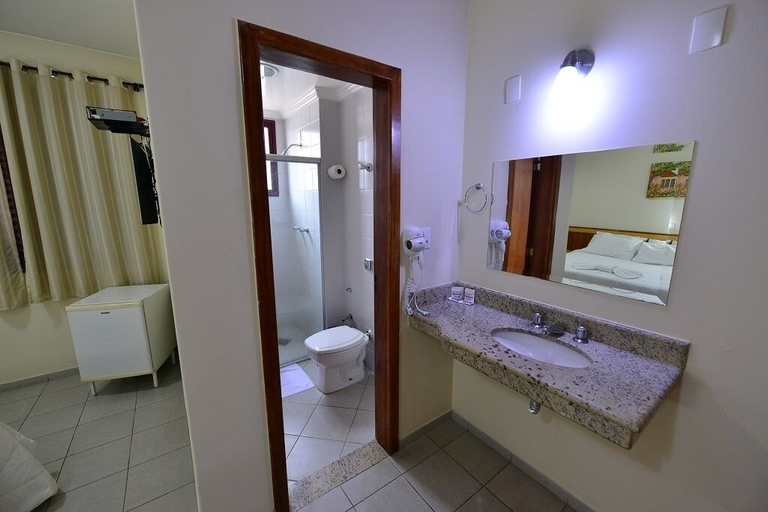 Bathroom, Hotel Vind's Plaza, Caratinga