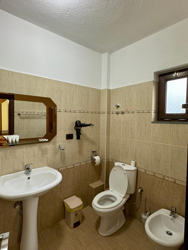 Bathroom 3, Vila118, Korçës