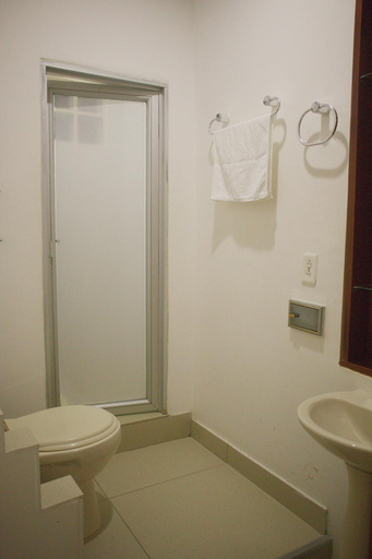 Bathroom 2, Kanaq Hotel and Tours Leticia, Leticia