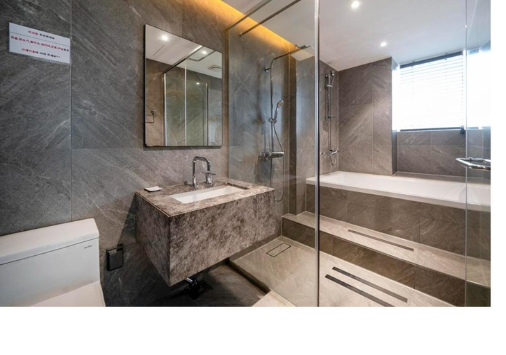 Bathroom 5, Queen Town Ilsan, Goyang