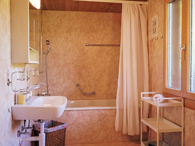 3, Chalet Chalet Pitschun by Interhome, Interlaken