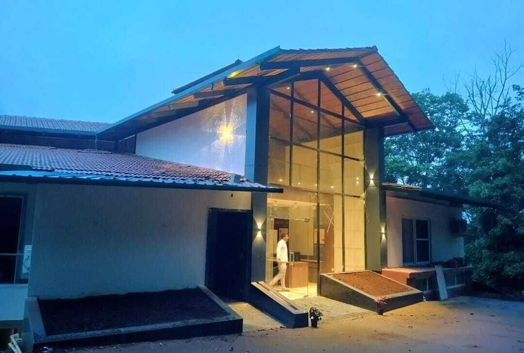 Property entrance, Lords Riverside Resort Muduba - A Wellness Nature Retreat, Shimoga