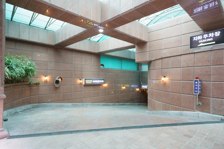 Sport & Beauty, Hotel Windsor, Geum-cheon