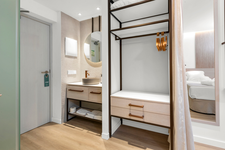 Bathroom 3, Valentin Grand Park Suite Hotel, Baleares