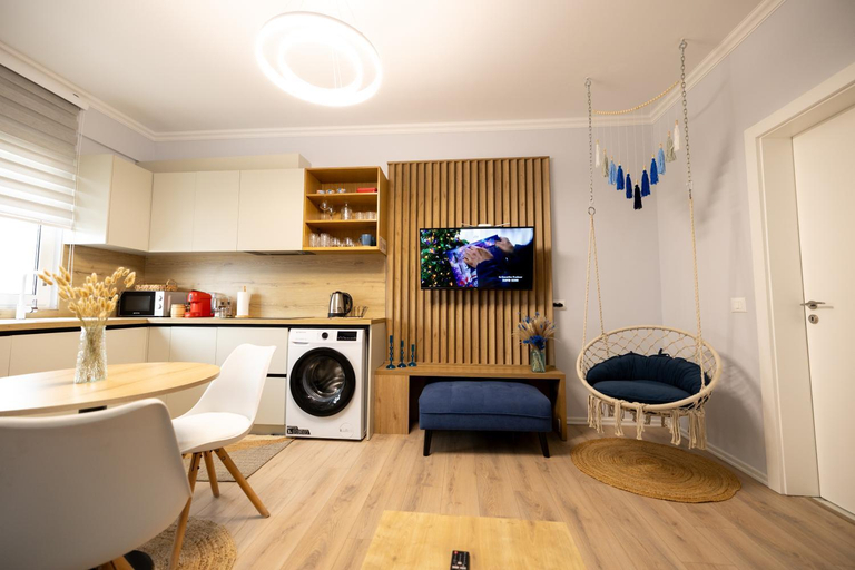 Others 4, Boho Central Apartment, Tiranës