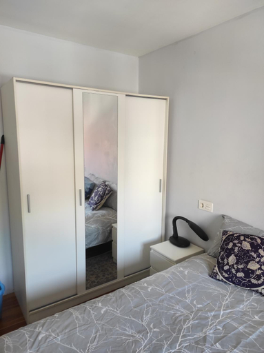 Others 5, habitacion 1, Vizcaya
