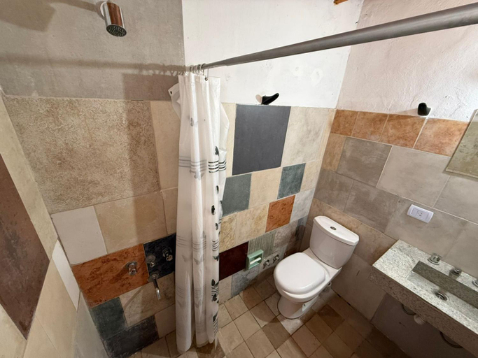 Bathroom 5, la cinco (5), Villa Gesell