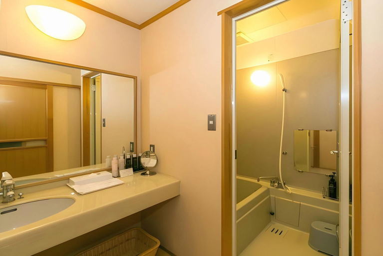 Bathroom 4, Hinoharu Ryokan, Yufu