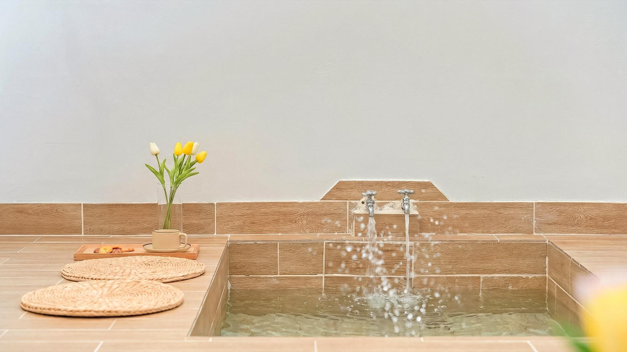 Bathroom 4, Gyeongju jullietapoolvilla&kidspension, Gyeongju