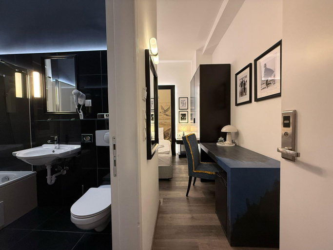 Bathroom 5, Hotel Ottofiori Budapest, Budapesti