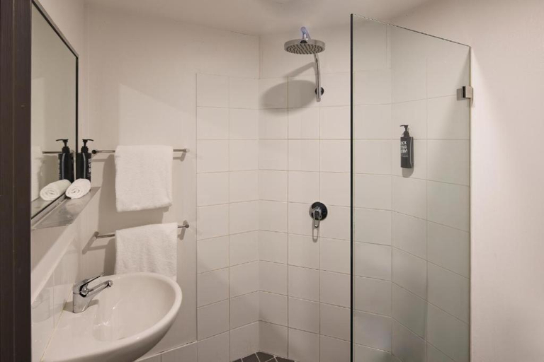 Bathroom 5, ibis budget Sydney East, Sydney