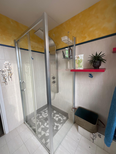 Bathroom, Escapade chez Domi, Haute-Garonne