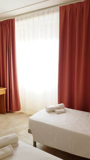 Bedroom 2, Sth Verona, Verona