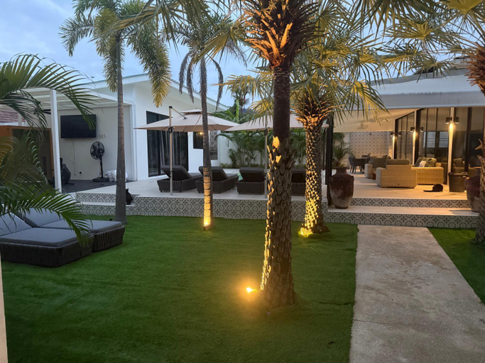 3, Beautiful private 4 bedroom villa with pool and gym, Pulau Phuket