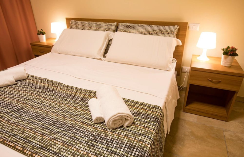 Bedroom 2, Sth Verona, Verona