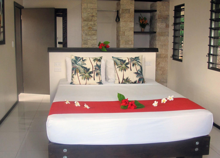 Bedroom 3, Mantaray Island Resort, Ba