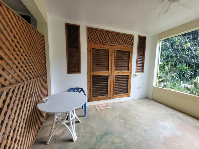 Others 4, Hostel 23, Las Terrenas