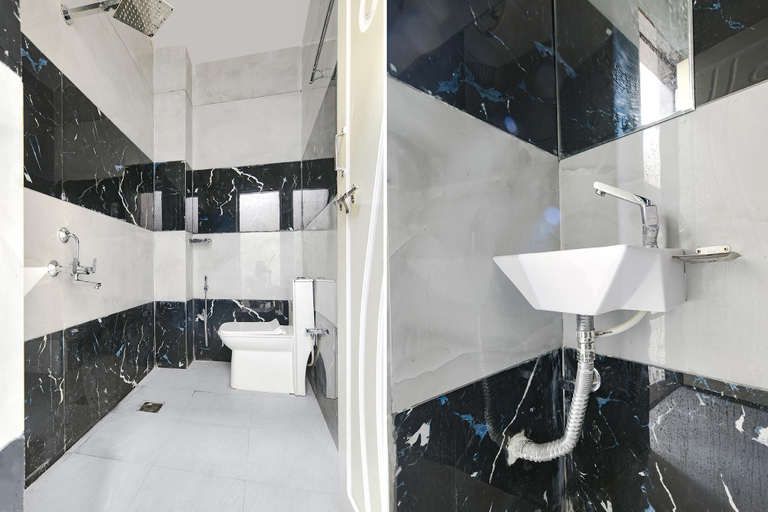 Bathroom 4, FabHotel Devs Inn, Indore