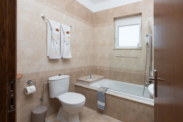 Bathroom 4, Villa Dimitra Gennadi, South Aegean