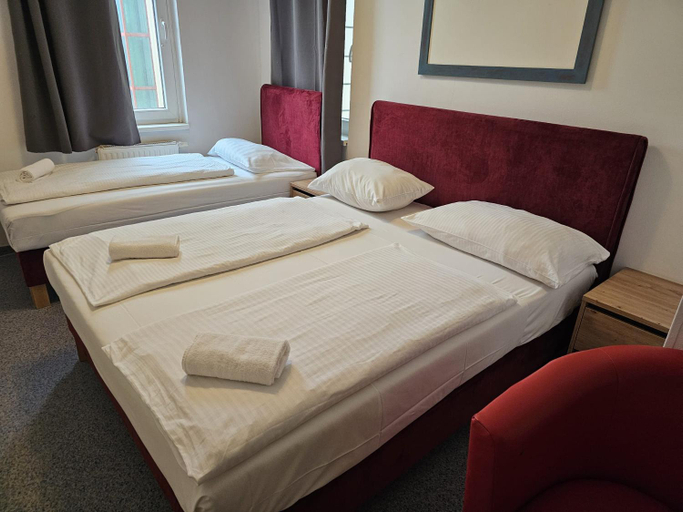 Bedroom 2, Hotel Astral Vienna, Wien
