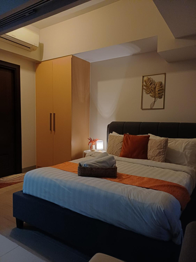 Bedroom 2, Cozy Pad BGC, Taguig