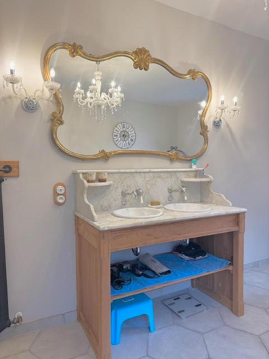 Bathroom 3, Le Domaine de la Source, Saône-et-Loire
