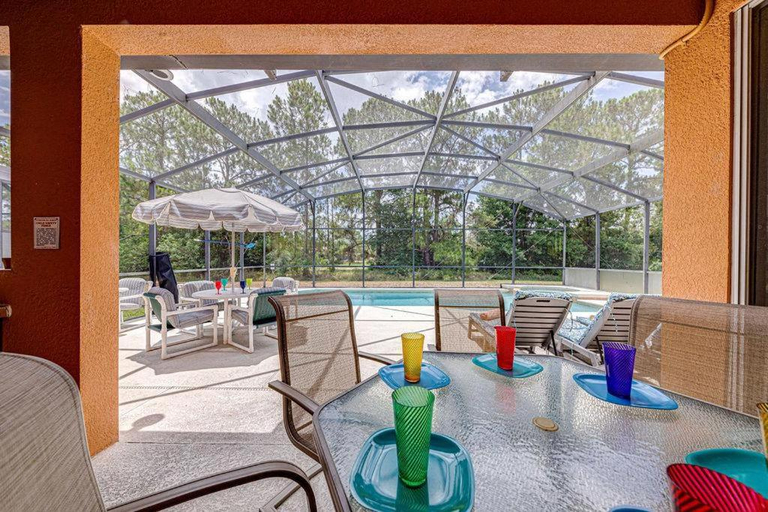 Food & Drinks, Watersong Sunbreeze Villa, Polk