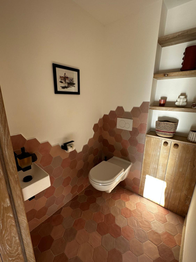 Bathroom 4, LA BASTIDE DES CULS-ROUSSET, Bouches-du-Rhône