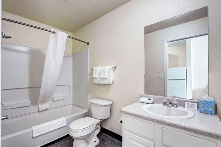 Bathroom 4, Suburban Studios Westminster Denver North, Adams