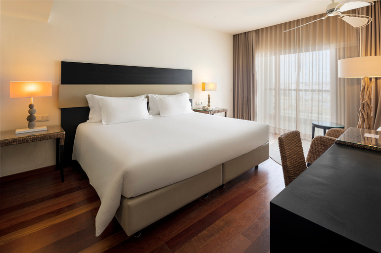 2 Single Standard Vilamoura Side Sea View Low Floor