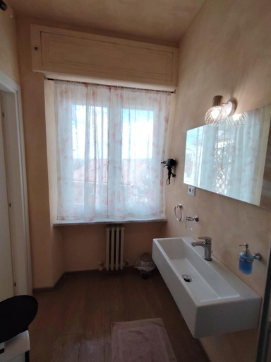Bathroom 3, B&B 814 Fermo, Fermo