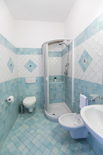 Bathroom 5, Blu Tropea Maison B&B, Vibo Valentia