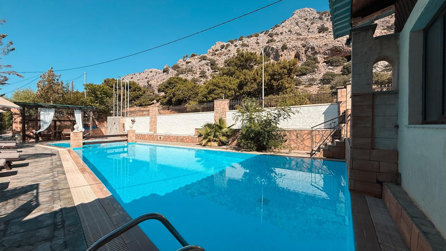 Sport & Beauty 2, Theonia Villas, South Aegean