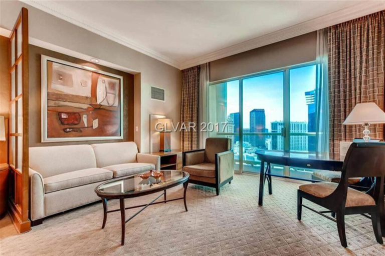Others 5, MGM Signature PH 30th floor Deluxe Studio apartment Strip Facing with Balcony, Clark