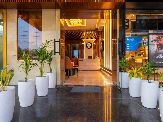 Entrance, The Hosteller Bam Dehradun, City Centre, Dehradun