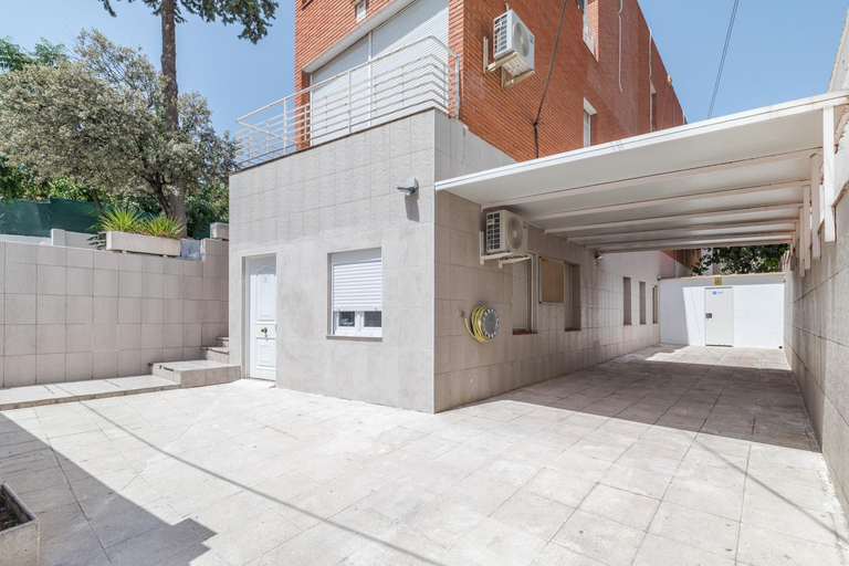 Exterior & Views 2, AYZ Joaquín Pol - Auto check-in property, Madrid