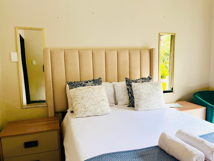 Bedroom 2, Genesis Guesthouze, Waterberg