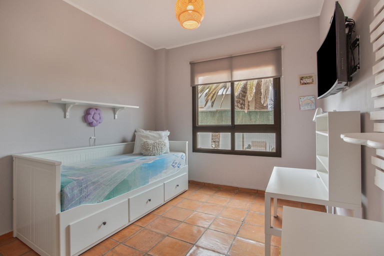 Others 5, Villa Sosha - Carpe Mundi, Las Palmas
